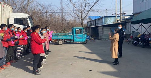 交警进驾校 严把安全驾驶关